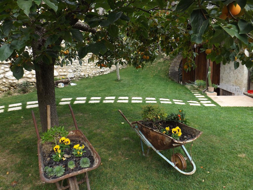 Agriturismo San Giovanni Ad Insulam Isola del Gran Sasso dʼItalia 外观 照片