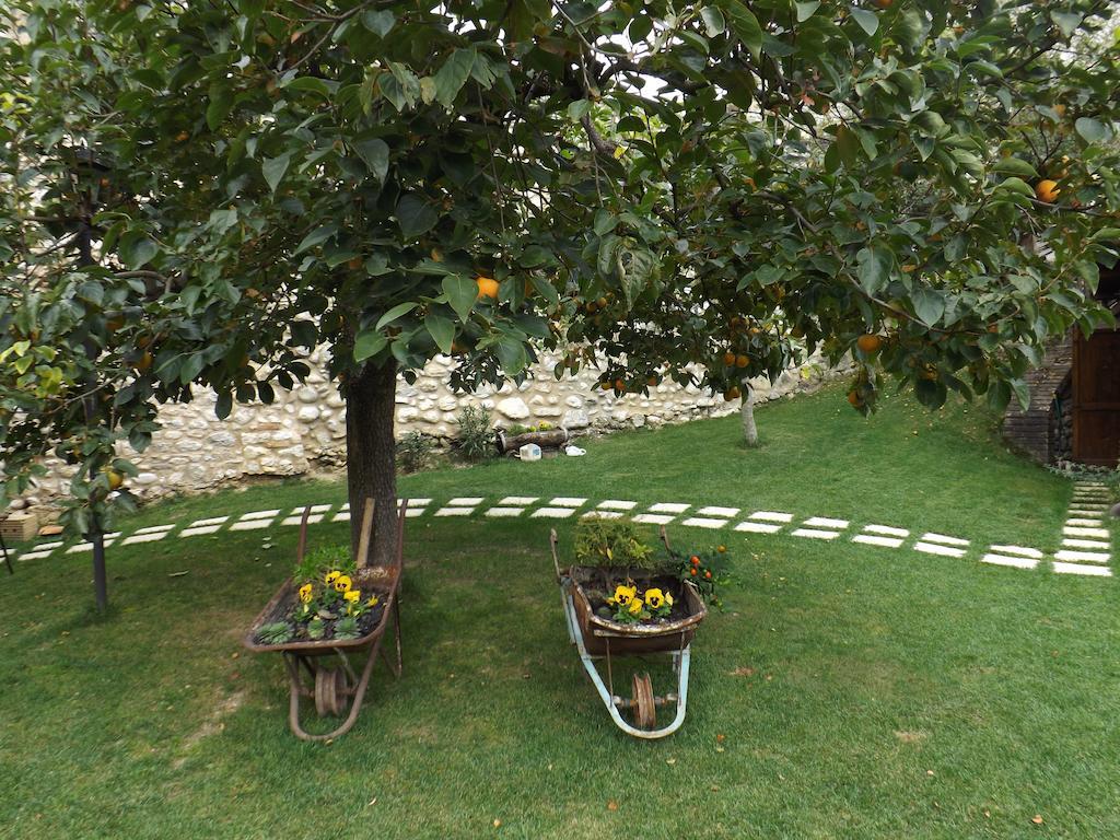 Agriturismo San Giovanni Ad Insulam Isola del Gran Sasso dʼItalia 外观 照片