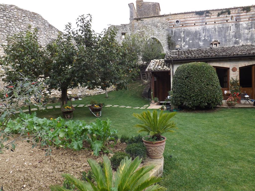 Agriturismo San Giovanni Ad Insulam Isola del Gran Sasso dʼItalia 外观 照片